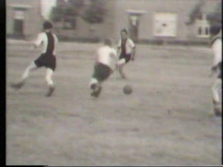 Voetbal en korfbal, 1953