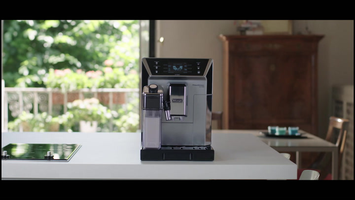 Preview image of DeLonghi PrimmaDonna Class Bean to Cup Coffee Mach video
