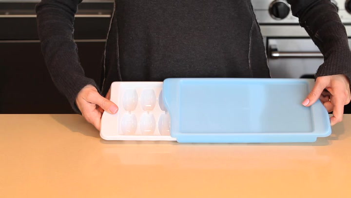 Preview image of OXO Good Grips Ice Cube Tray video