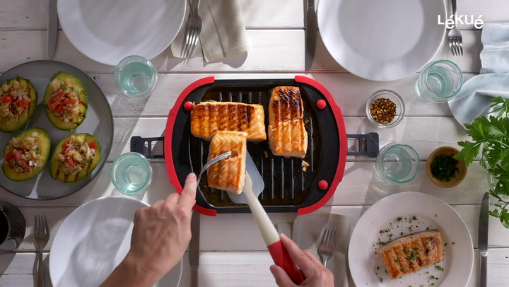 Preview image of Lekue Extra Large Microwave Grill video